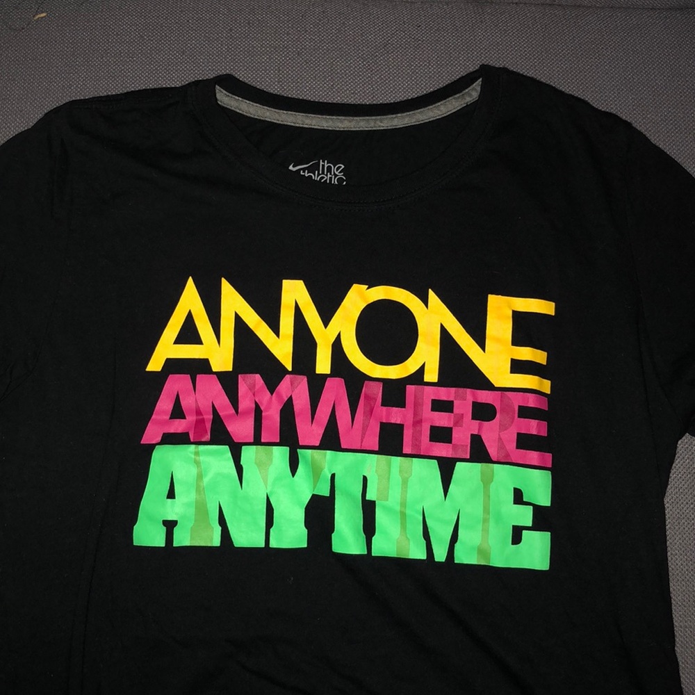 nike t shirt